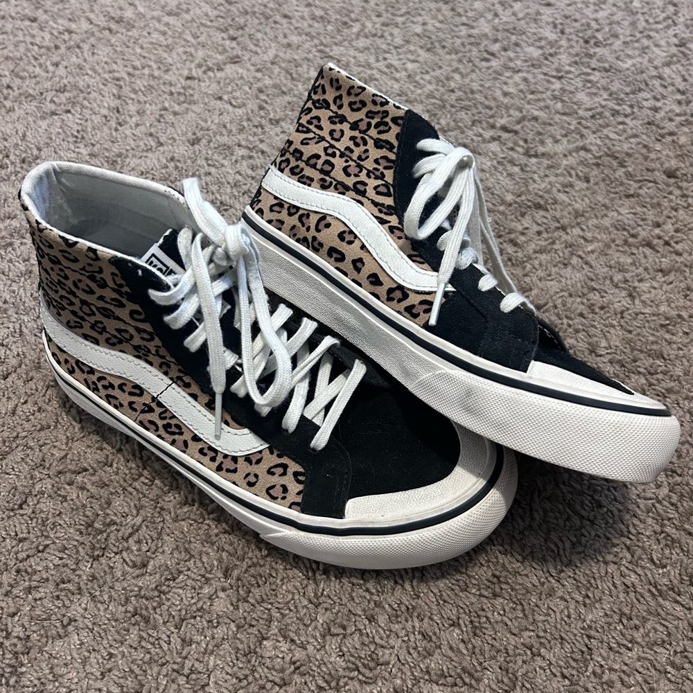 Vans Shoes Unisex Size 5.5 W/4 M Hi Top Black Suede Cheetah Print SK8 Toecap